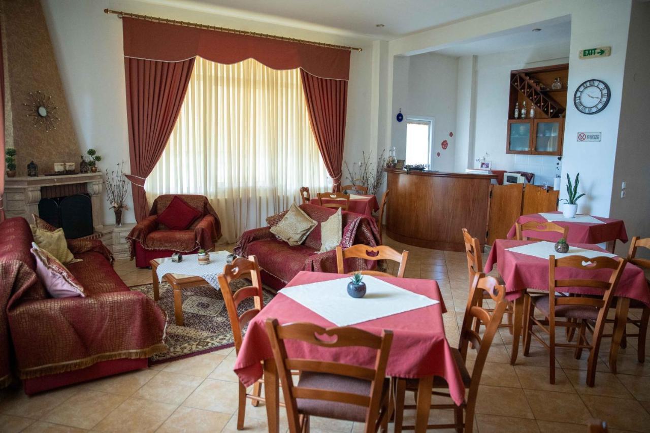 Hotel Kastro Sérvia Eksteriør billede