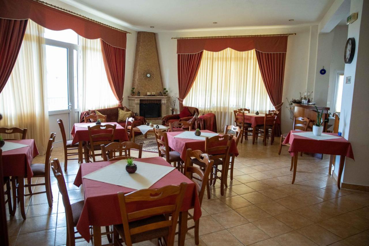 Hotel Kastro Sérvia Eksteriør billede