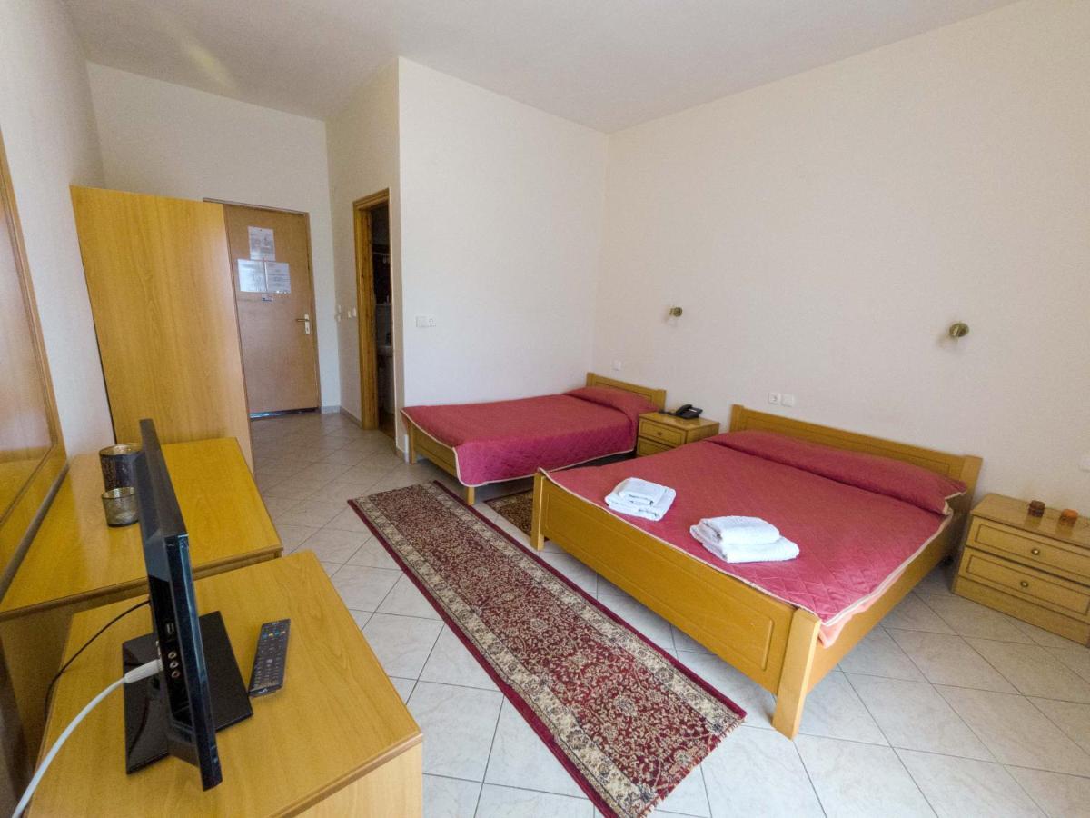 Hotel Kastro Sérvia Eksteriør billede
