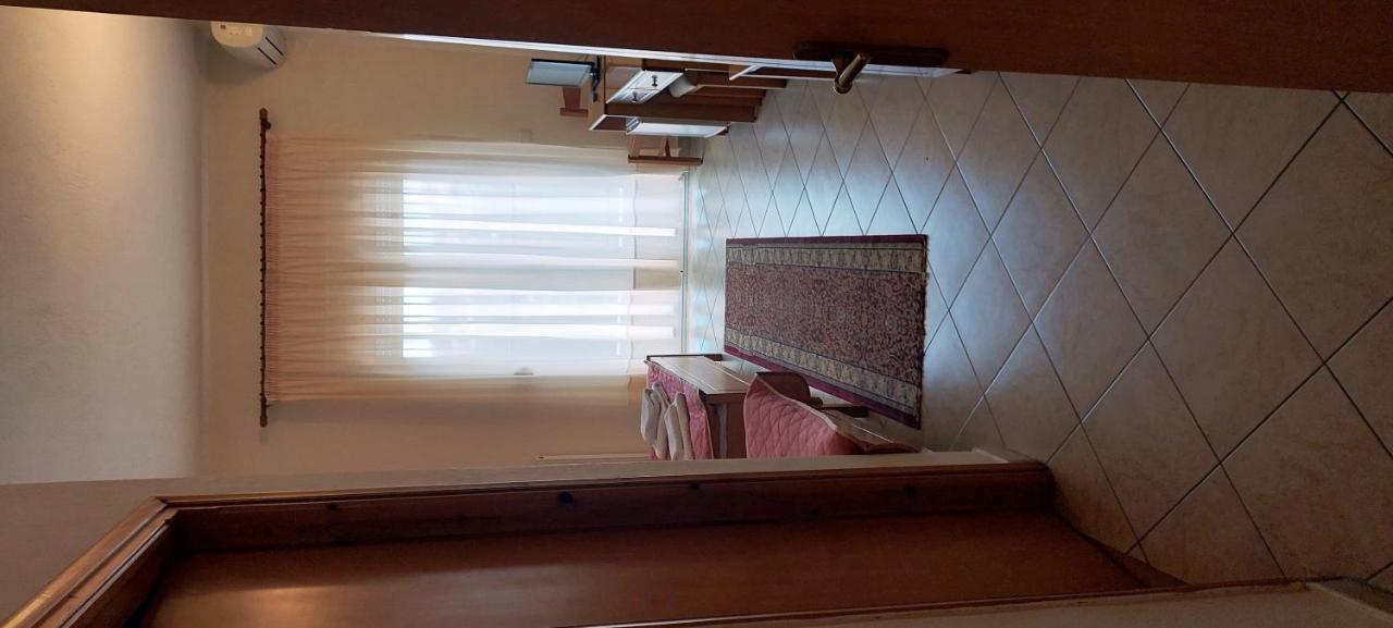 Hotel Kastro Sérvia Eksteriør billede
